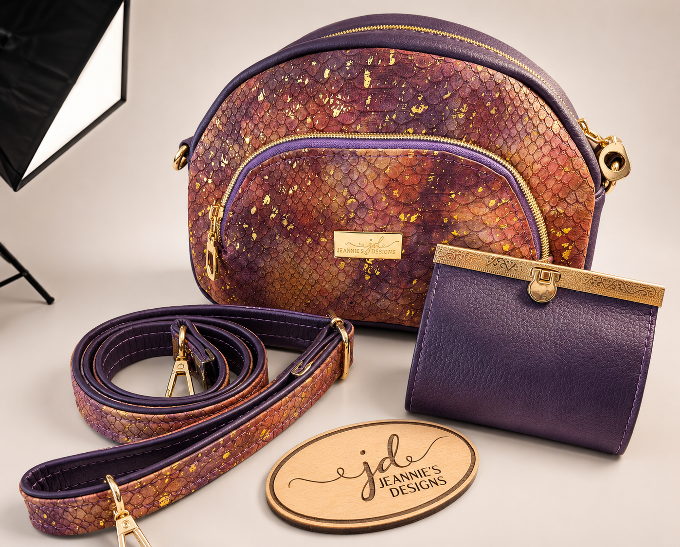 The Lyra Crossbody Bag