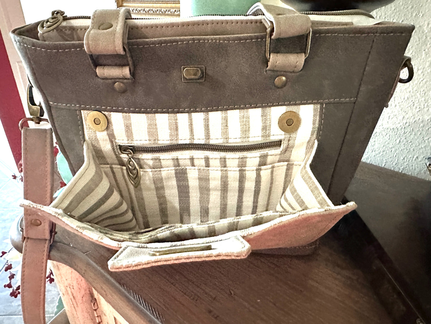 Crossbody Medium Tote bag Organizer Bag Wallet included Red Floral Vinyl