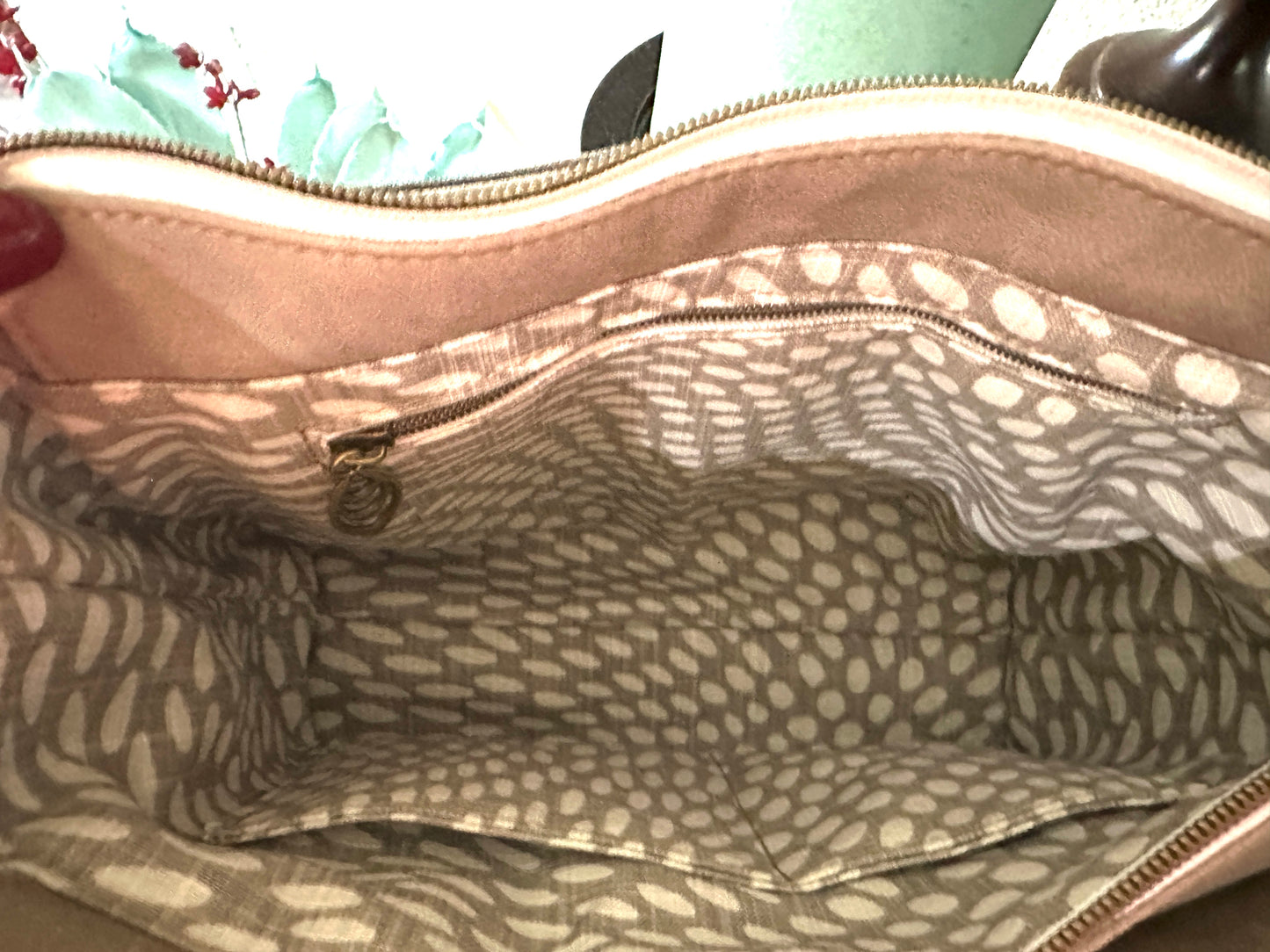 Crossbody Medium Tote bag Organizer Bag Wallet included Red Floral Vinyl