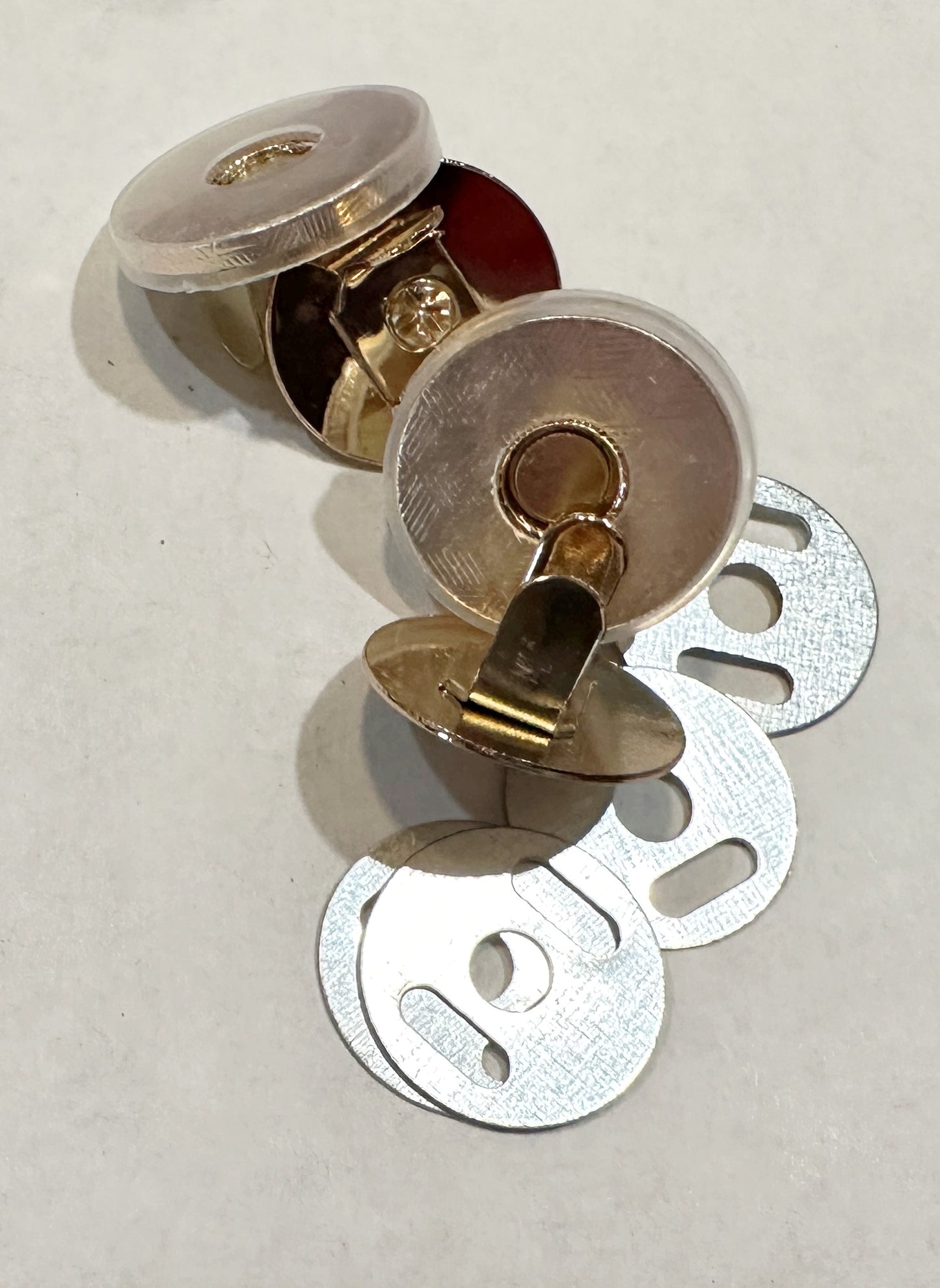 Thin Magnetic Snap 18mm
