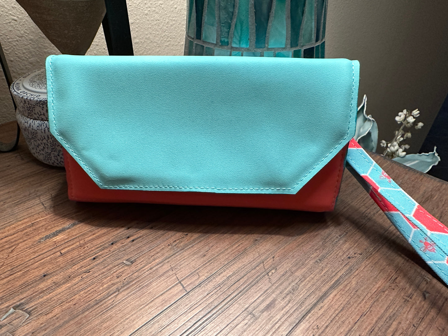 Triskele Wallet Organizer