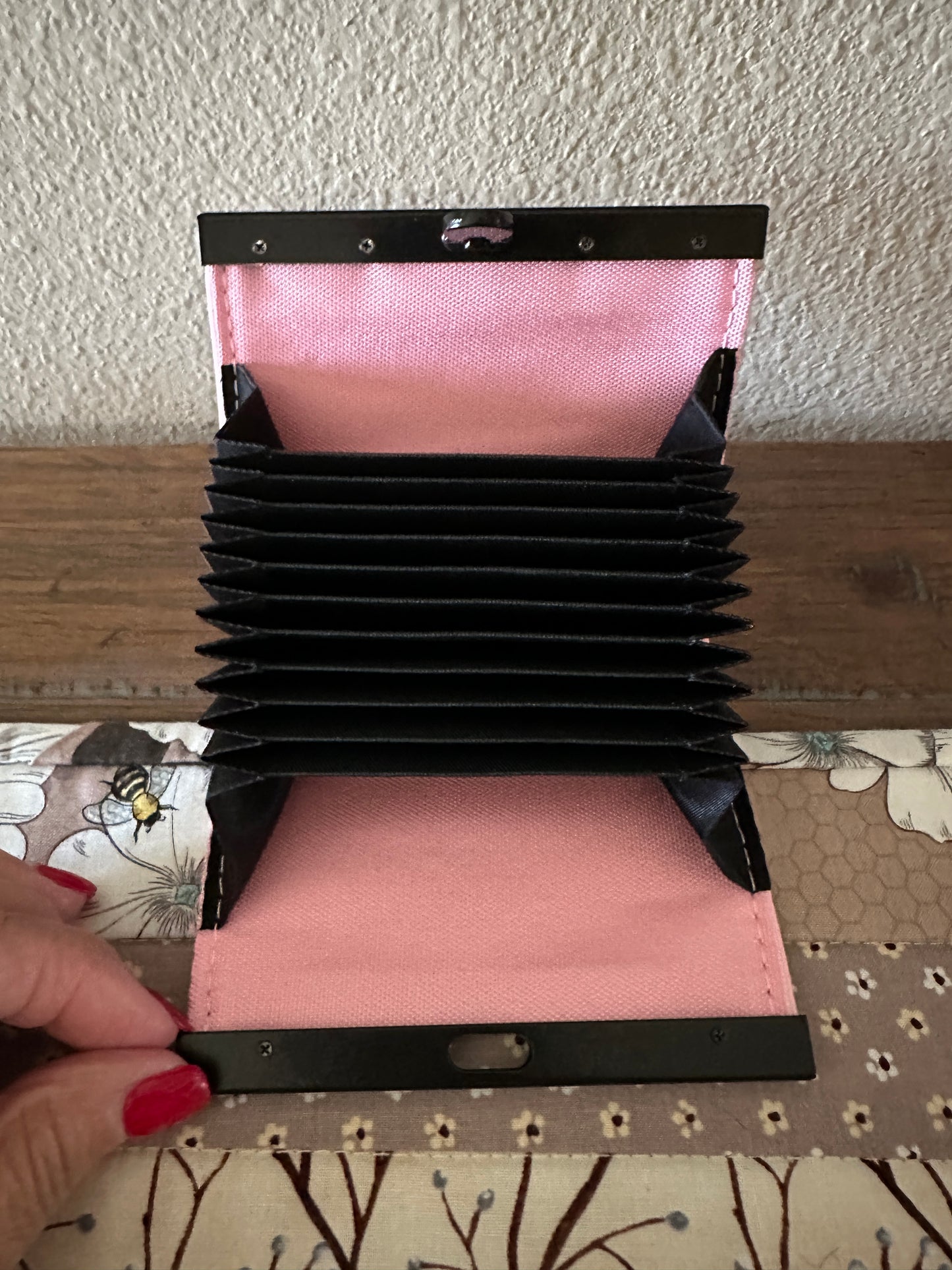 Retro Style Sling Bag a pattern by Kandou