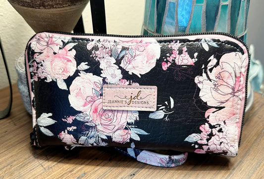 The Magnolia Wallet Organizer