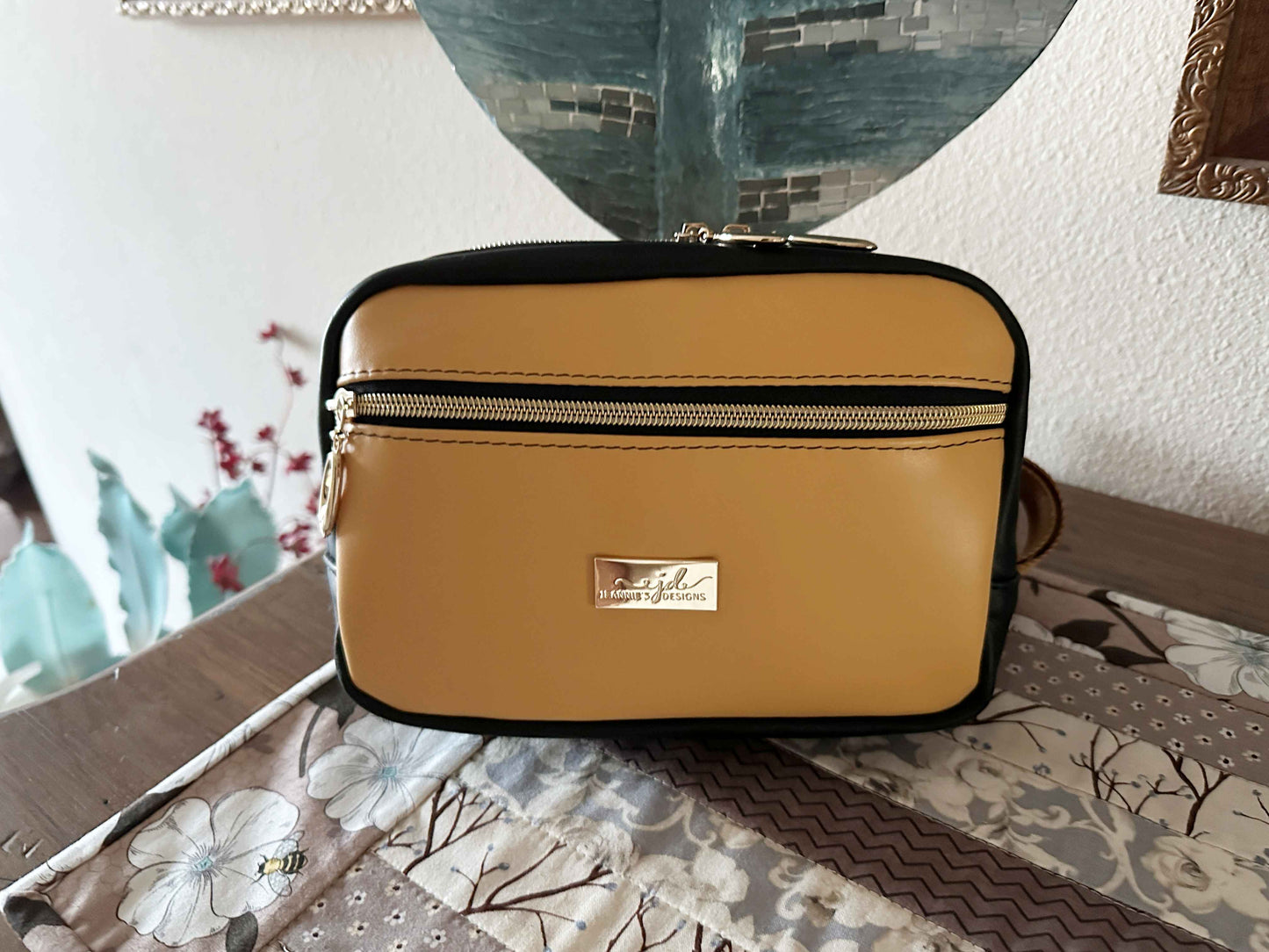 Rayna Sling in Leather