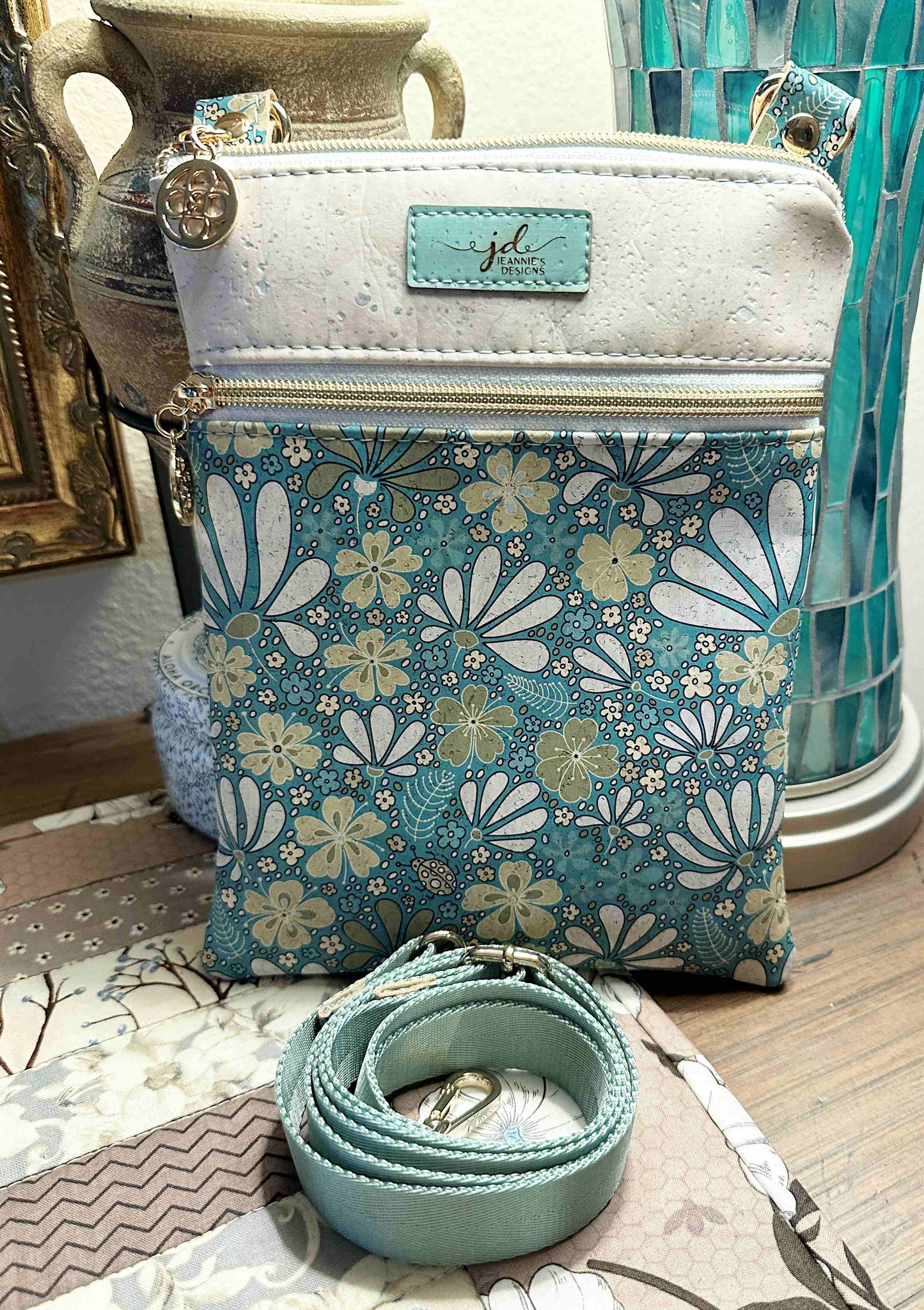 Cell Mate Crossbody