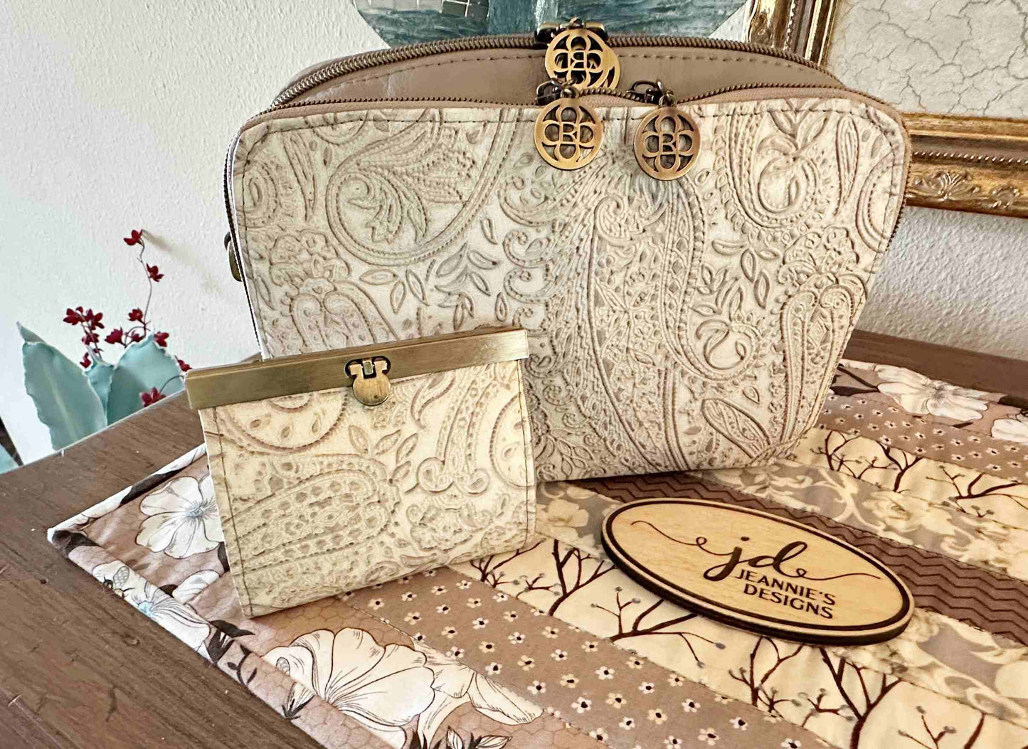 Everyday Crossbody Bag Leather