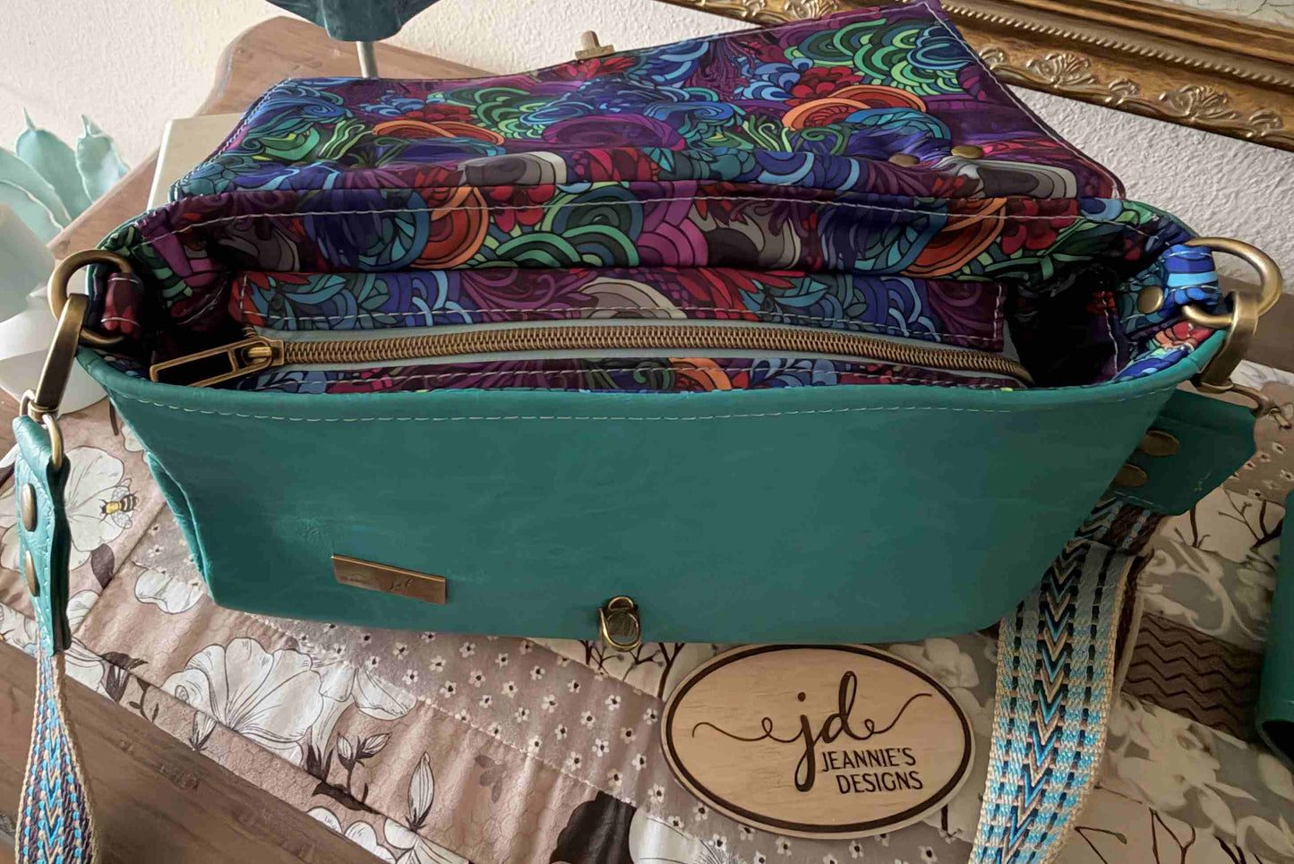 Karla Handbag Crossbody