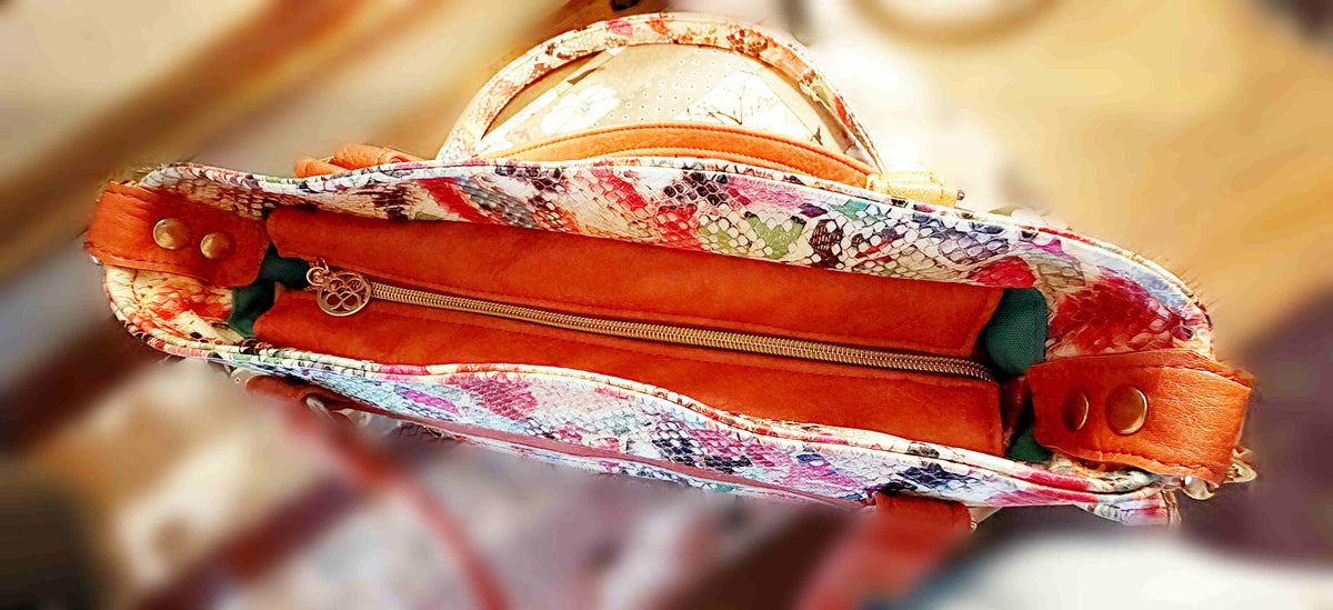 Jeanniebag Shoulder Bag