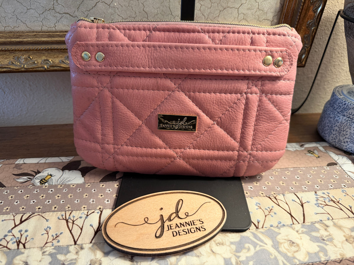 Simply Classic Clutch in Leather