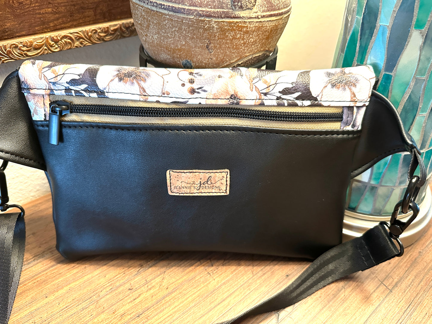 Haralson Belt Bag / Crossbody bag