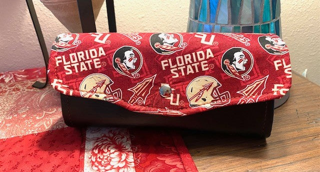 Necessary Clutch Wallet NCW Organizer Credit Cards Zippered Sports Teams Chiefs Gators