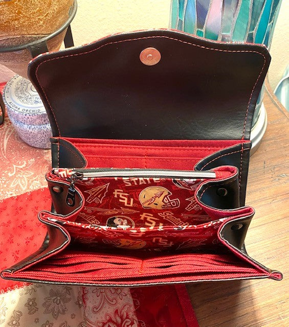 Necessary Clutch Wallet NCW Organizer Credit Cards Zippered Sports Teams Chiefs Gators