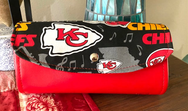 Necessary Clutch Wallet NCW Organizer Credit Cards Zippered Sports Teams Chiefs Gators