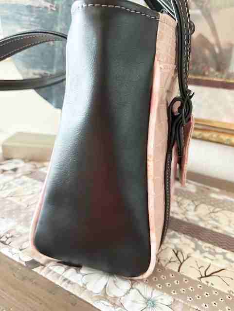 the Brunella Shoulder Bag a pattern by Shambala