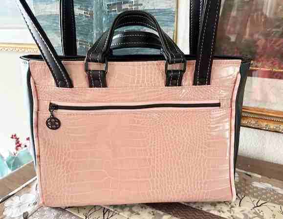 the Brunella Shoulder Bag a pattern by Shambala