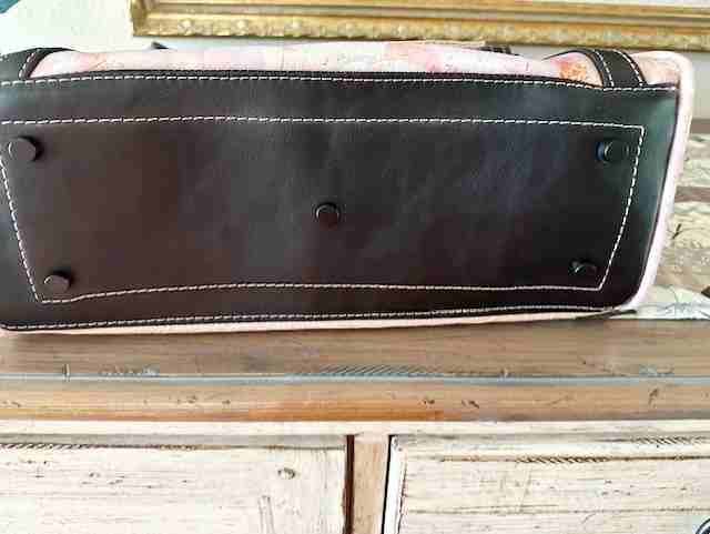 the Brunella Shoulder Bag a pattern by Shambala