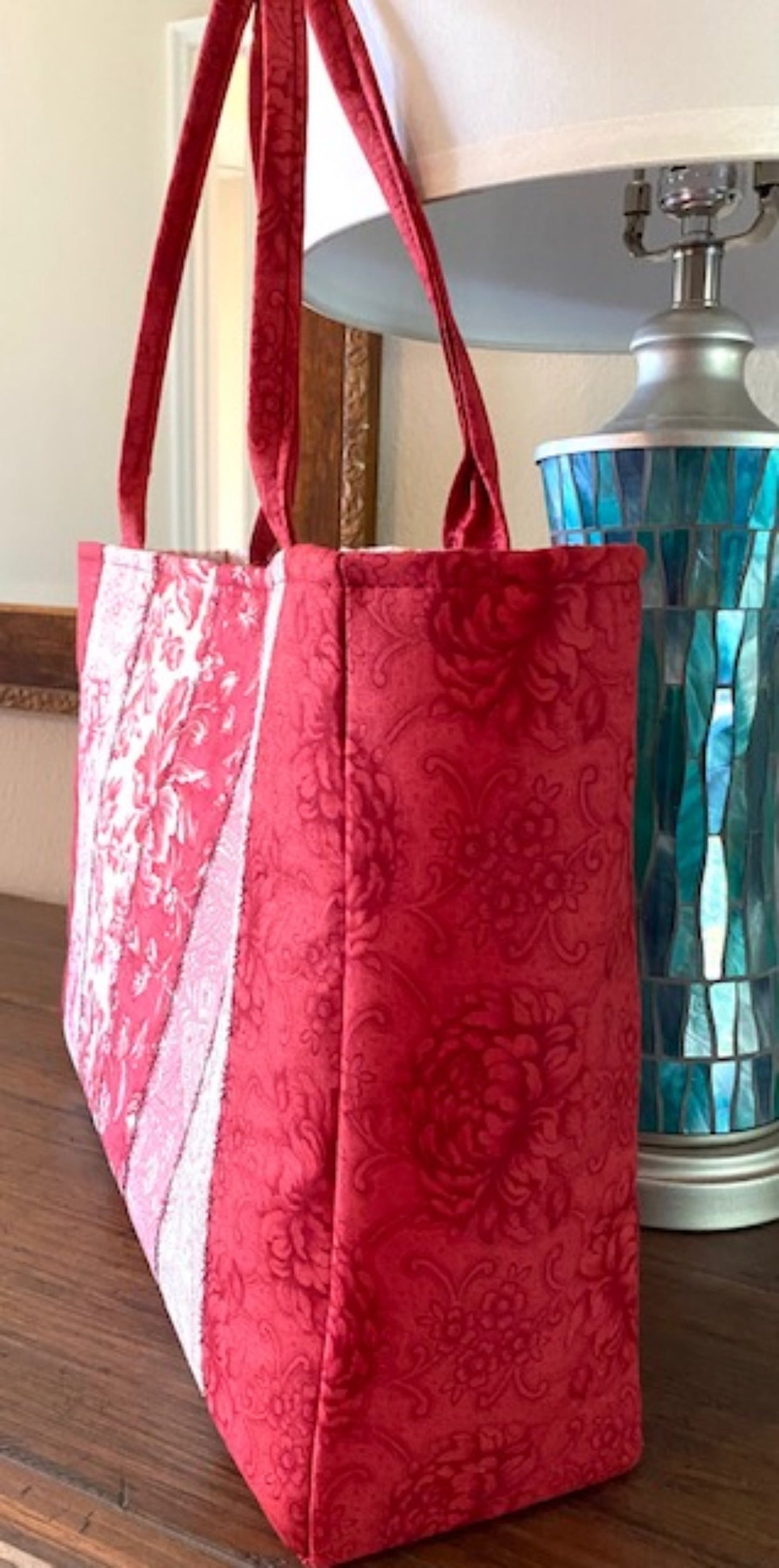 Tote Purse Handbag Patchwork Cranberries fabric 3 Sisters Matching Wallet too