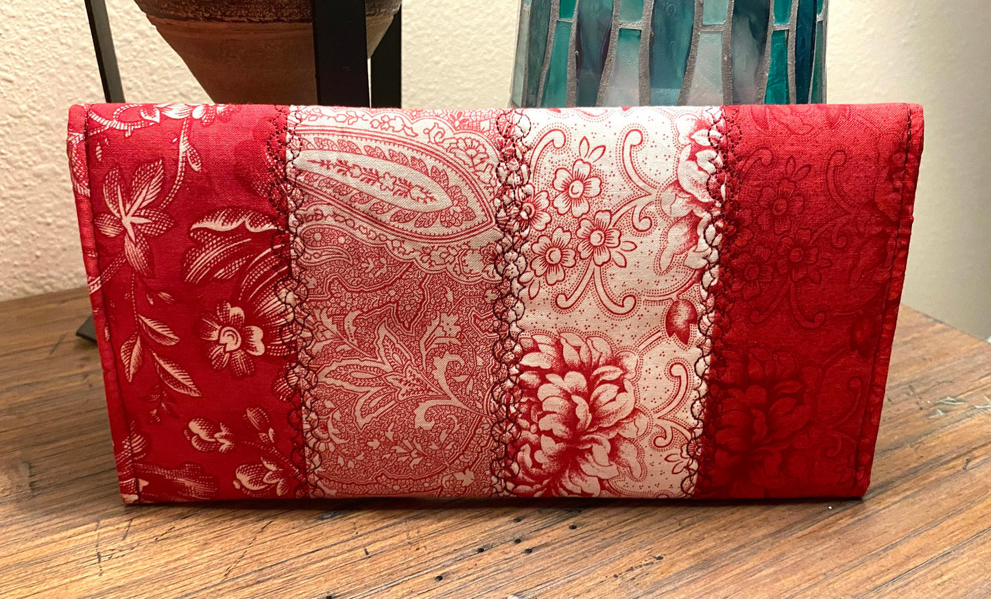 Tote Purse Handbag Patchwork Cranberries fabric 3 Sisters Matching Wallet too