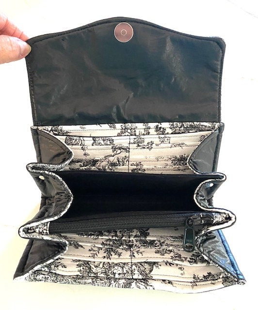 Necessary Clutch Wallet NCW Organizer Credit Cards Zippered Classic Black White Toile