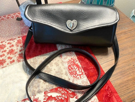 XL Necessary Clutch Wallet NCW Organizer Credit Cards Zippered Crossbody Black Smooth Vinyl Cheetah inside