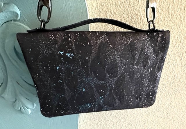 Bend and Snap Clutch