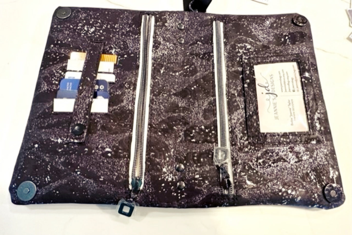 Bend and Snap Clutch