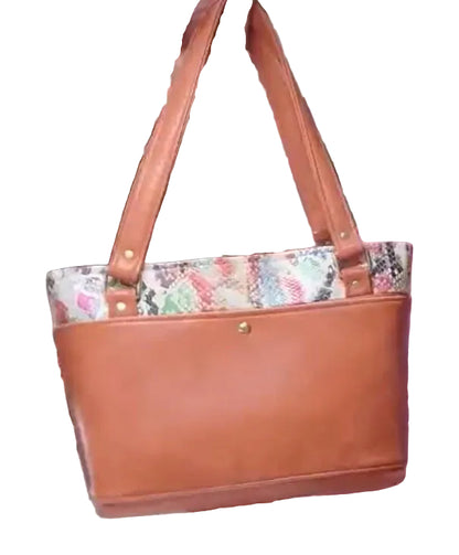 Jeanniebag Shoulder Bag