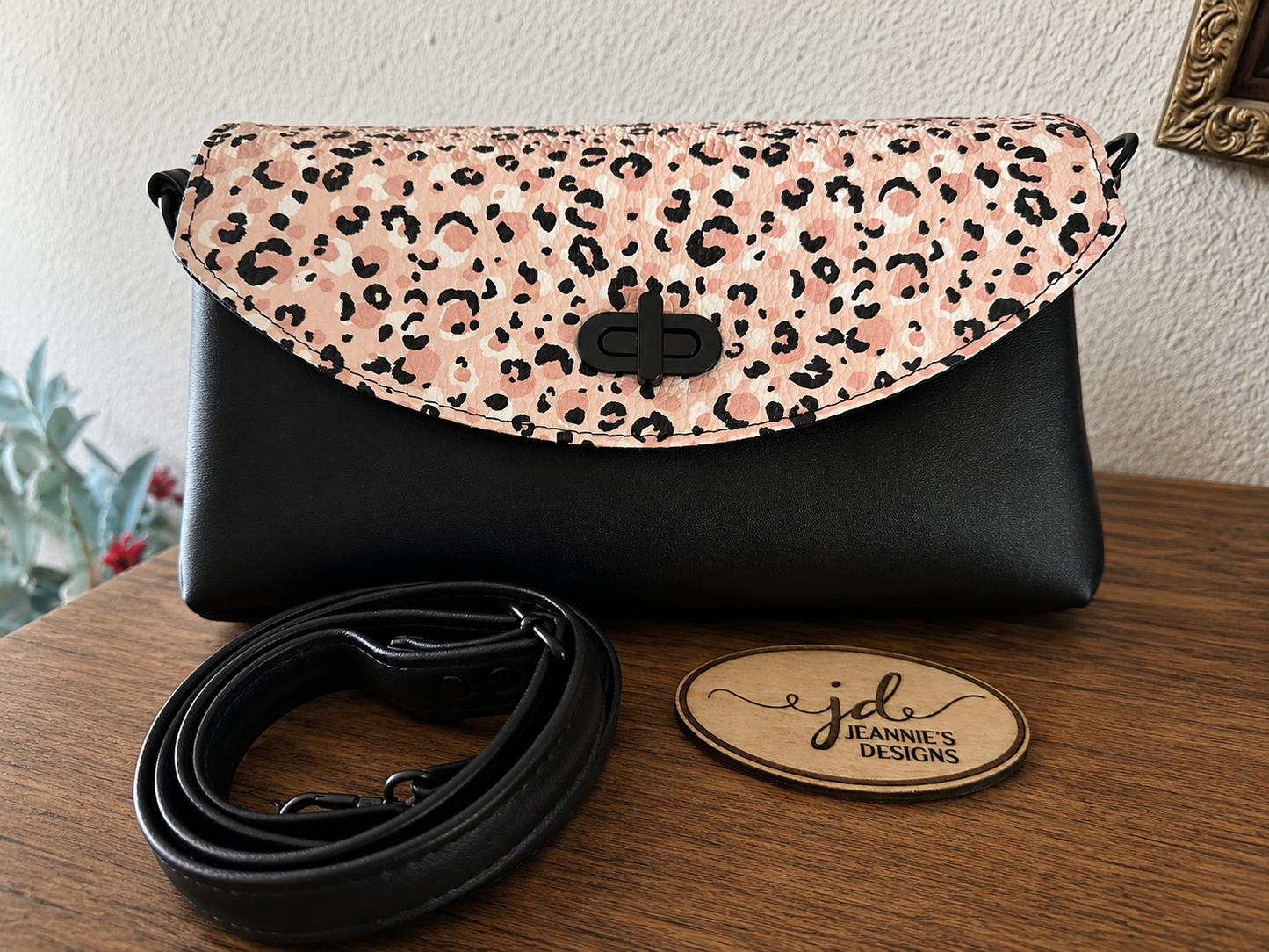 Makayla Crossbody Bag