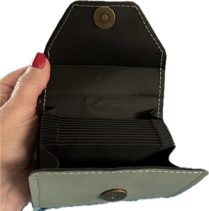 Simple Wallet Raw Edge