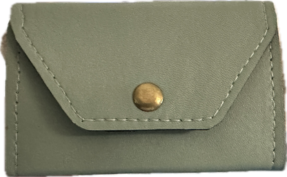 Simple Wallet Raw Edge
