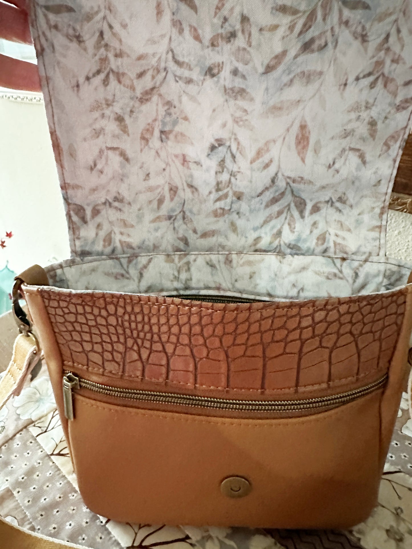 Dianne Crossbody