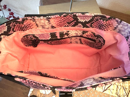 OMA Bag a Handbag or Shoulder Bag