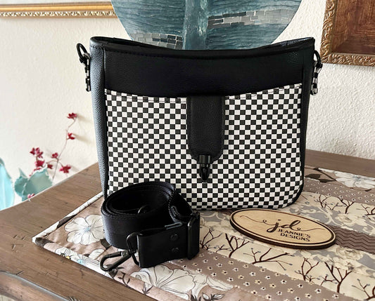 Takisha Crossbody Bag by Kaur Threads