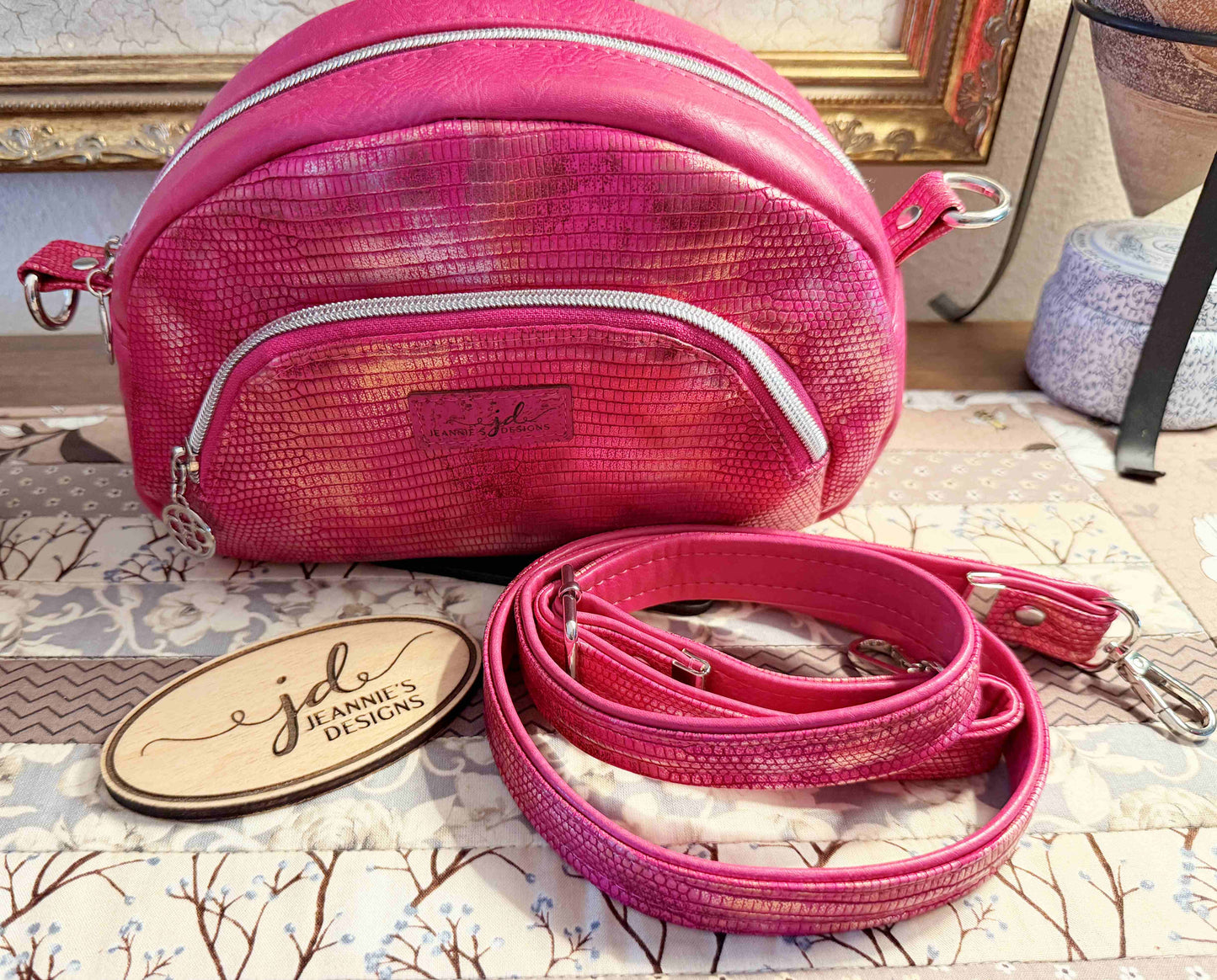 The Lyra Crossbody Bag