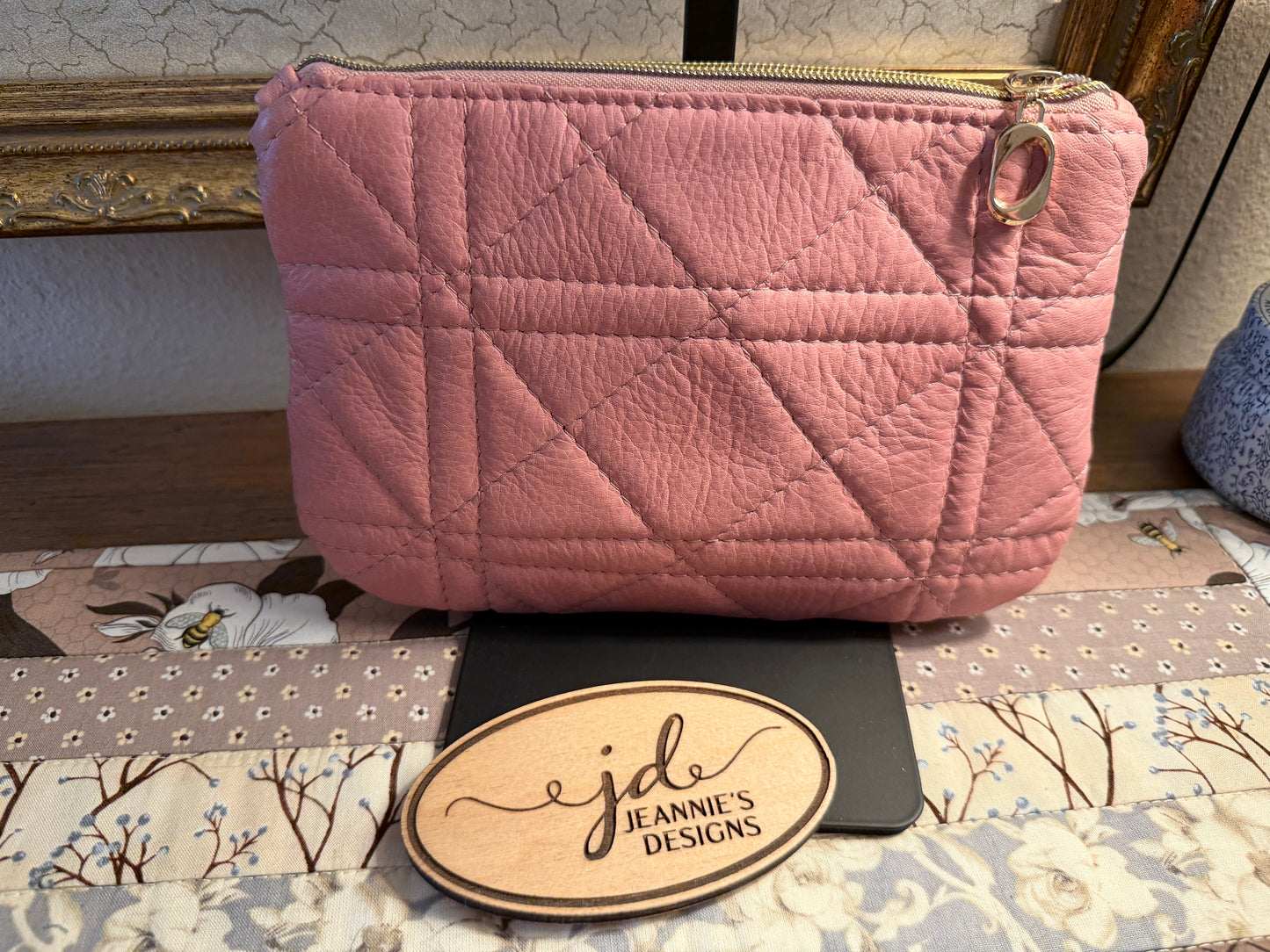 Simply Classic Clutch in Leather