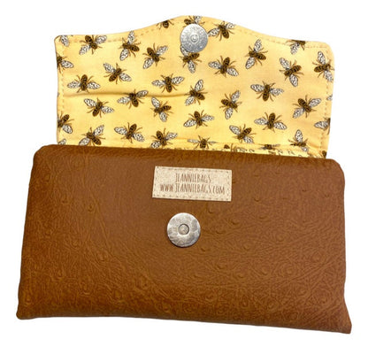 Ladies Wallet Organizer Tan Ostrich Vinyl Bee Joyful fabrics Marilyn Wallet