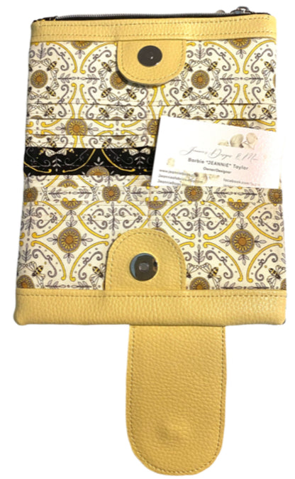 Ladies Wallet Organizer Yellow Vinyl Bee Joyful fabrics Winterberry Wallet